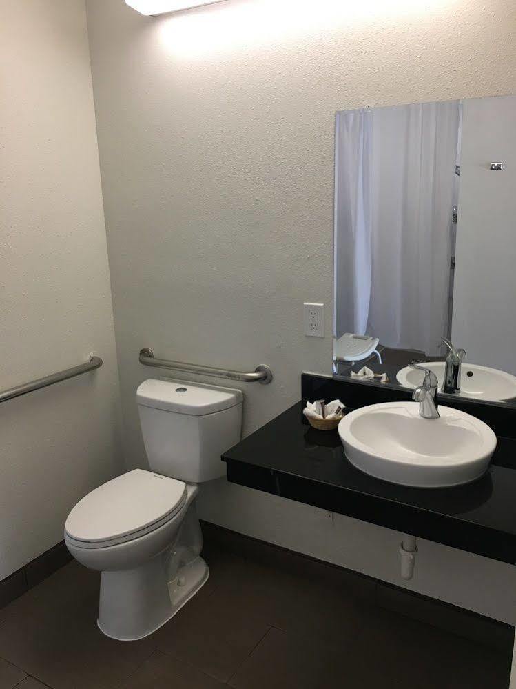 Motel 6-Ventura, Ca - Downtown ภายนอก รูปภาพ